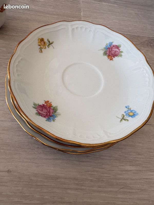 Service à thé en porcelaine (image 5)