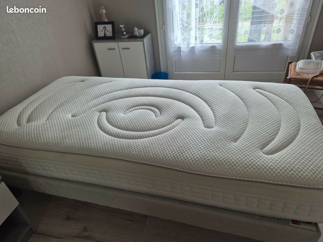 Matelas +sommier 1 personne (image 1)