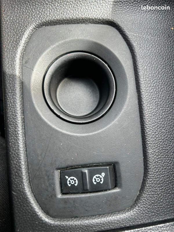 Dacia Duster Blue dCi 115 4x2 Essentiel (image 23)