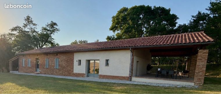 Propriété de caractère rénovée 220 m² - 20 min de Toulouse - 12 000 m² - Vue Pyrénées