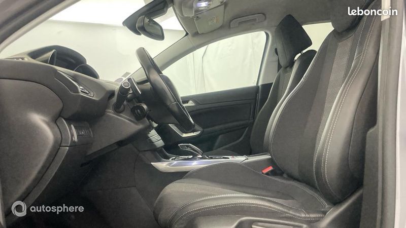 Peugeot 308 1.2 PureTech 130ch S&S Allure EAT8 (image 12)