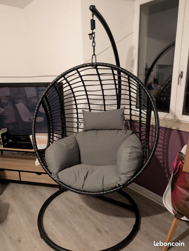 Fauteuil suspendu (image 1)