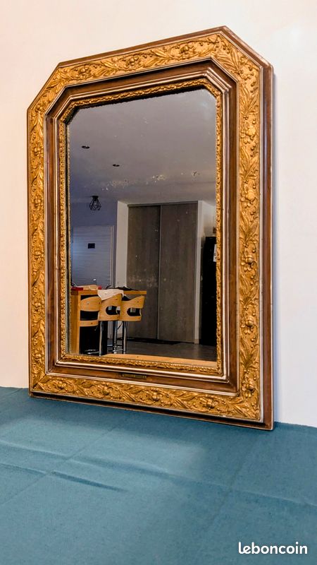 Miroir Ancien Cadre Doré - 65 X 35 Cm - Très Bon état