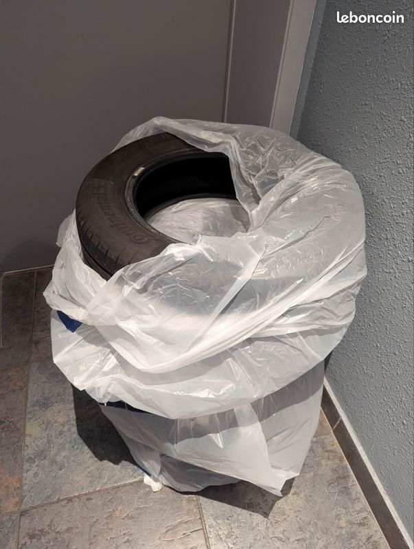 4 pneus continental ultracontact été 185/65 R15 H (image 1)