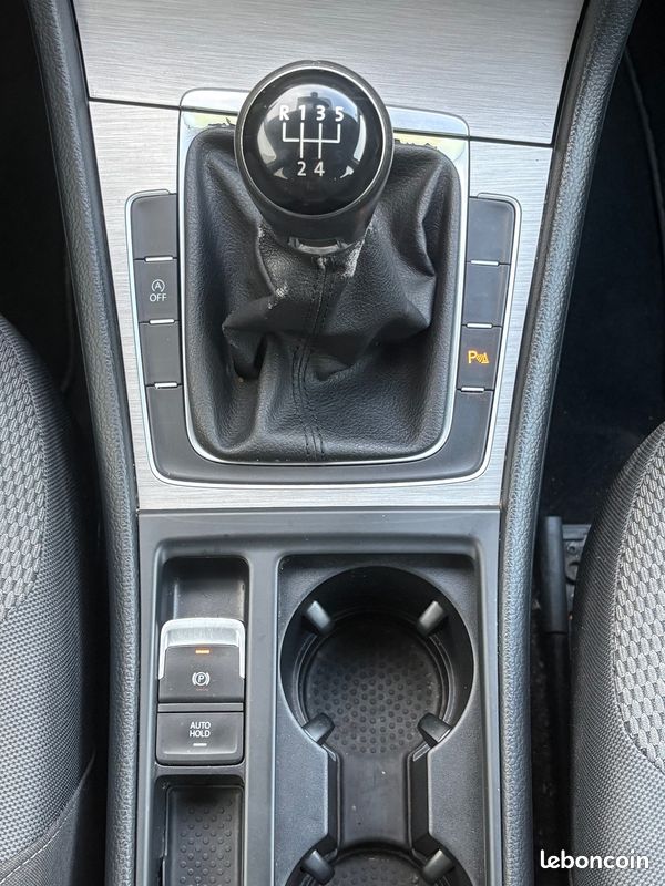 Volkswagen Golf 7 BLUEMOTION TECHNOLOGY 1.6 TDI 105ch, Distribution neuve, radar 360°, GPS (image 11)