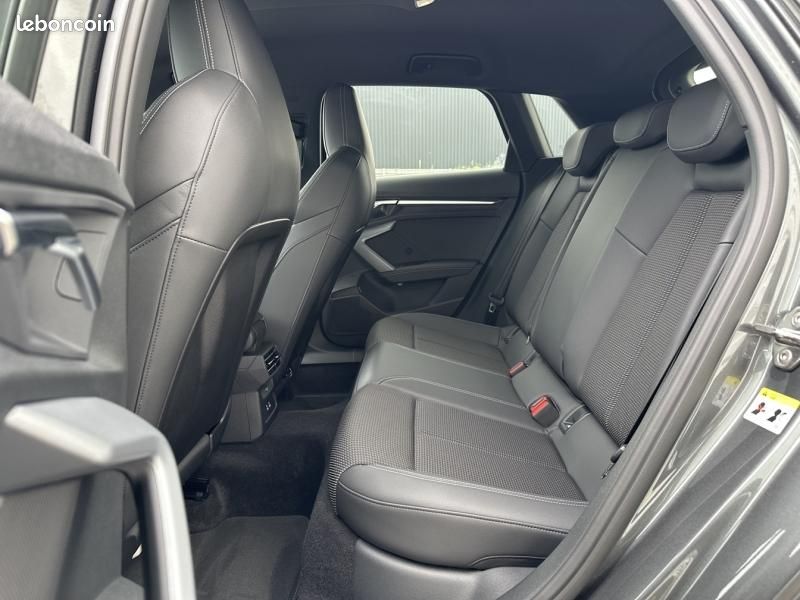 Audi A3 Sportback 1.5 TFSI 150ch Hybride S line S tronic 7 (image 25)