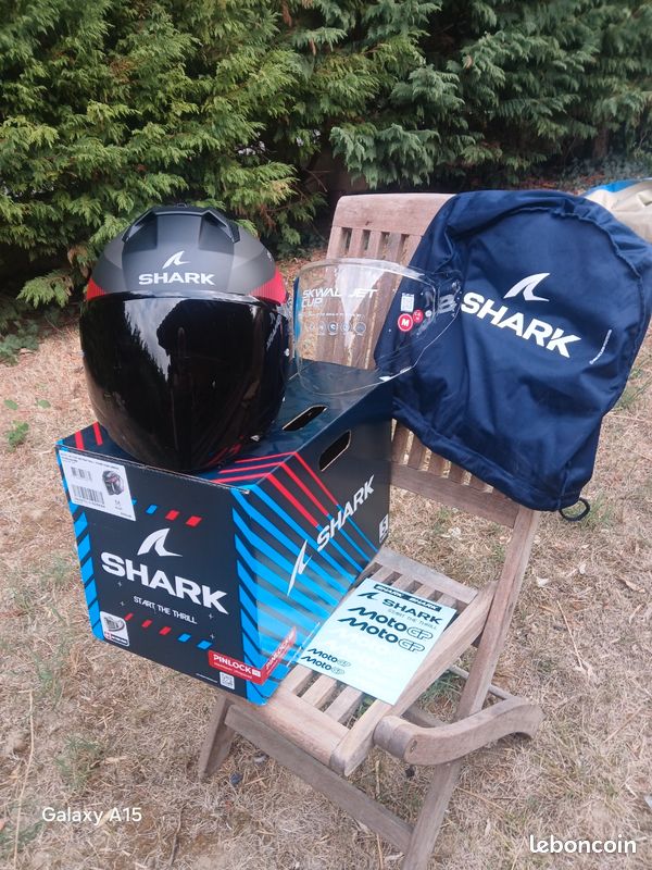 Casques shark neuf (image 2)