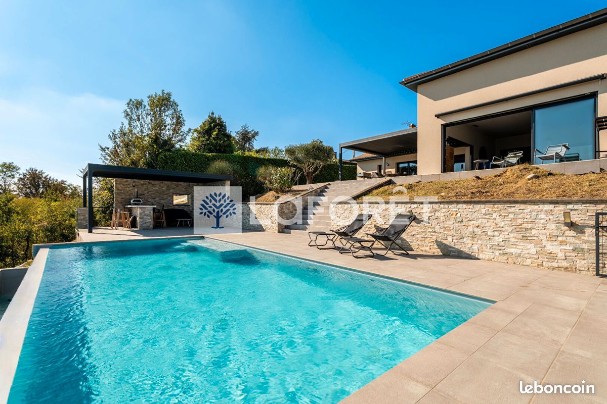 Maison 8 pièces 273 m² · à Neyron · 273 m² · 1 300 000 €