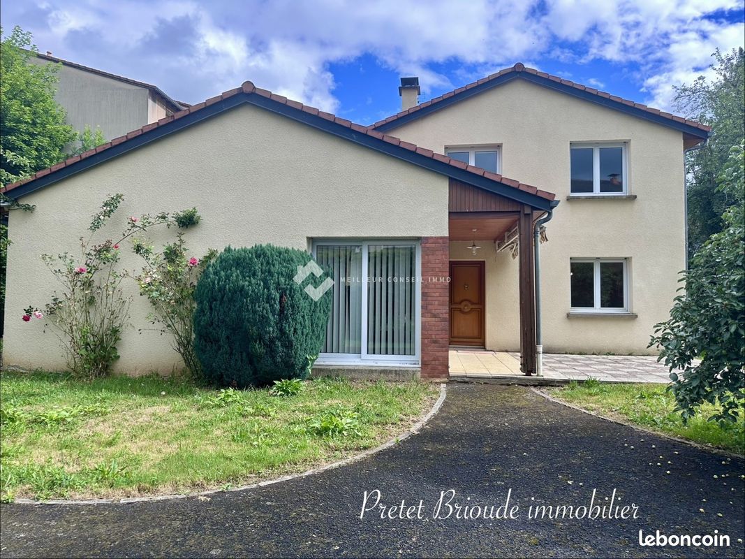 Maison 7 pièces 170 m² · à Massiac · 170 m² · 329 000 €