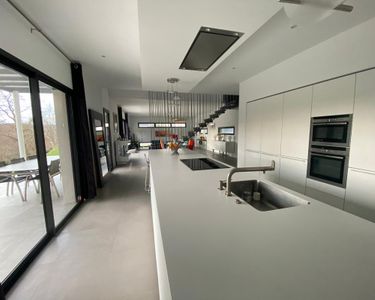 Maison 1 090 000 € - 207 m²