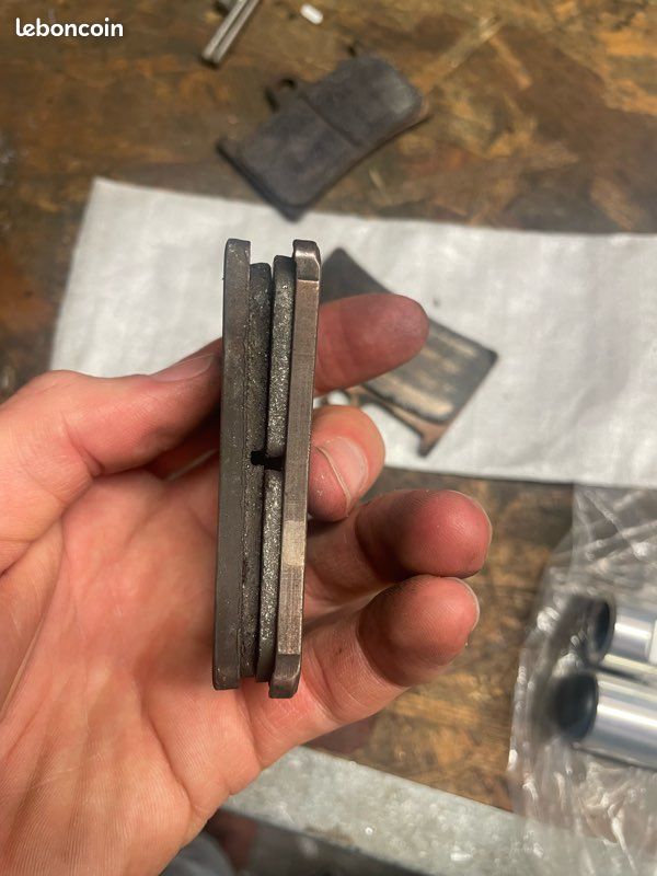 4x plaquettes frein R1 R6 2008 2015 R7 (image 2)