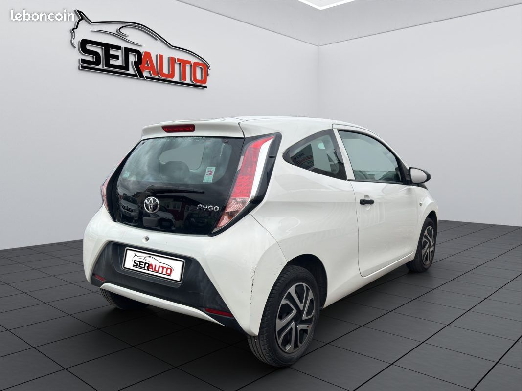 TOYOTA AYGO II 1.0 VvT-I 69 ACTIVE (image 4)