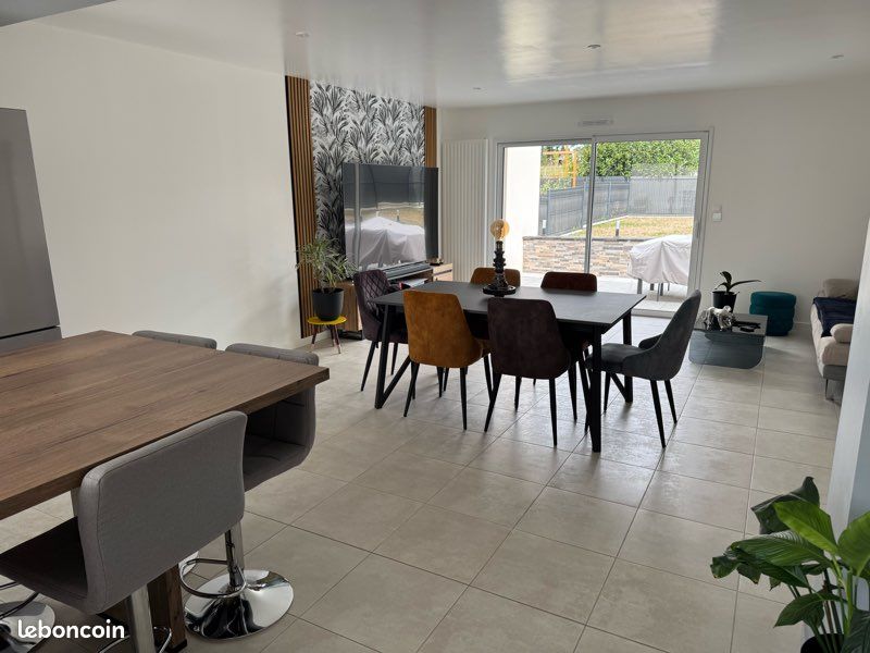 Maison 7 pièces 117 m² · à Servon-sur-Vilaine · 117 m² · 359 000 €