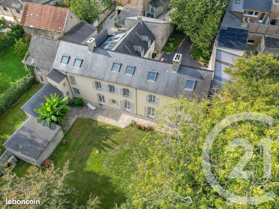 Maison 12 pièces 425 m² · à Saint-Sauveur-le-Vicomte · 425 m² · 591 000 €