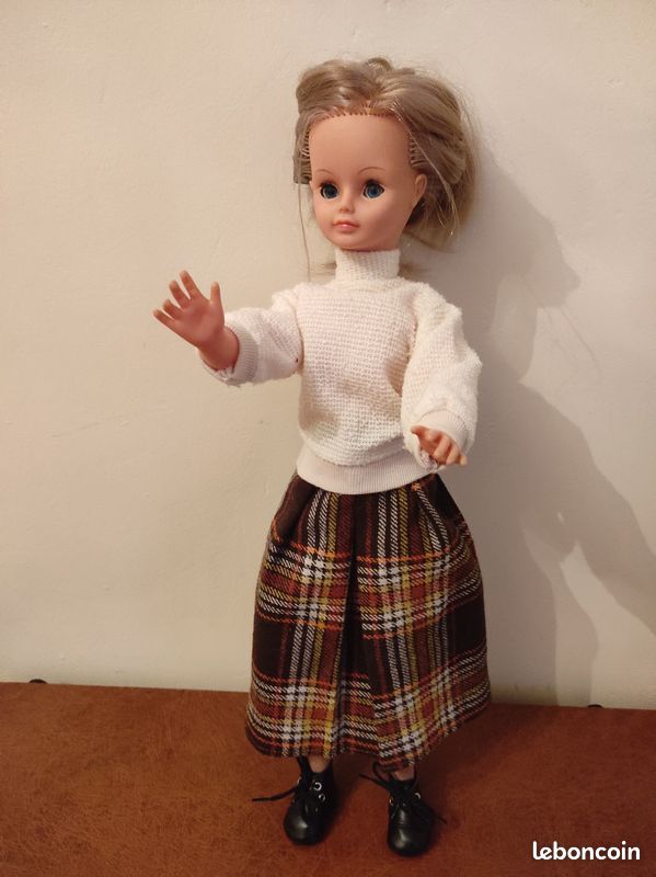 TENUE  EDELWEISS  pour cathie bella EUR 50,00 - FR