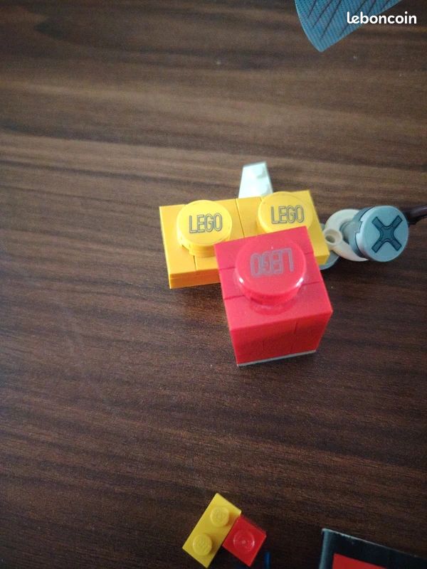 RARE- Lego Marvel Super Heroes Ant Man ref 76039 (image 5)