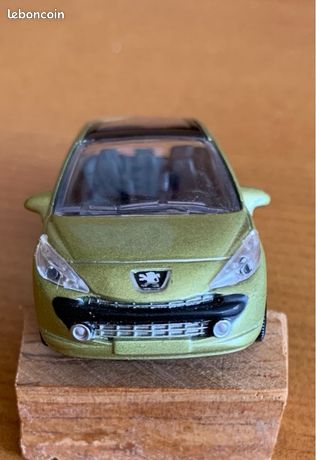 LOT DE MICRO miniatures Citroën DS Norev- Eko EUR 160,00 - FR