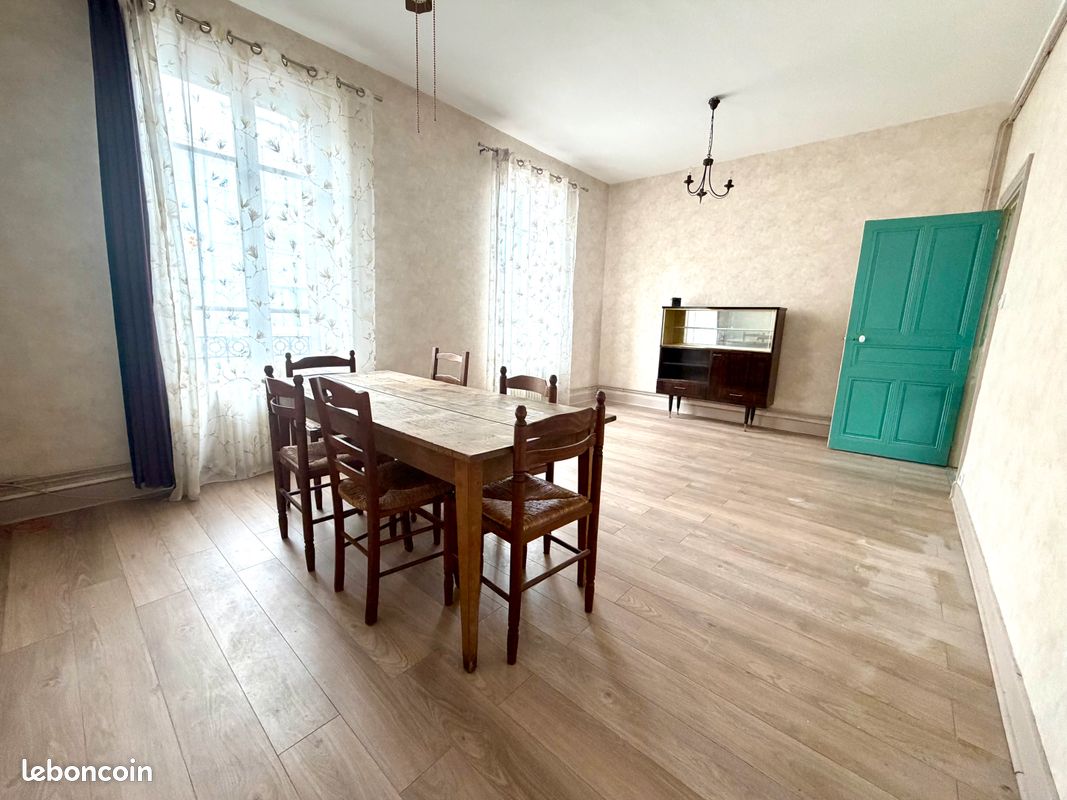 Appartement 3 pièces 65 m² · à Clermont-Ferrand · 65 m² · 113 000 €