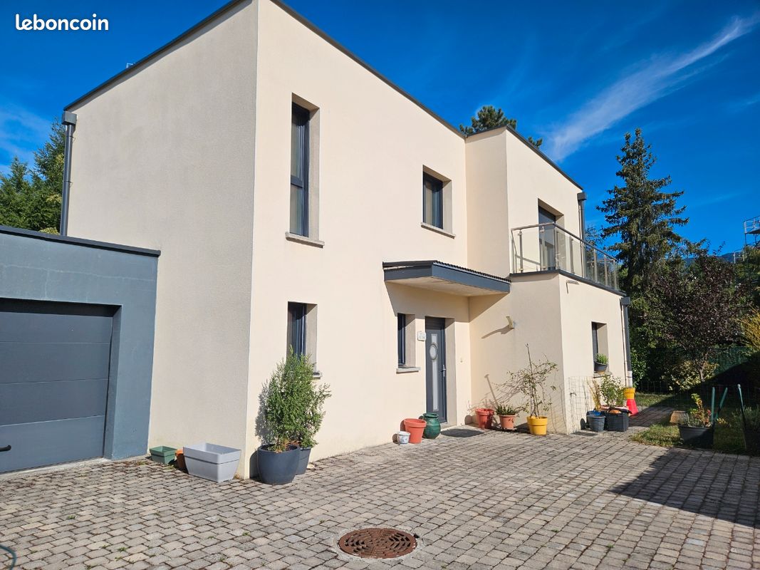 Maison 6 pièces 118 m² · à Thonon-les-Bains · 117,8 m² · 615 000 €