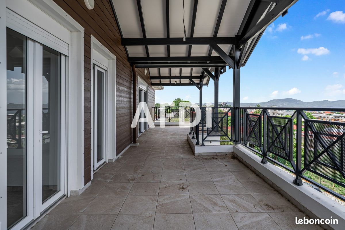 Appartement 4 pièces 147 m² · à Fort-de-France · 147 m² · 700 000 €