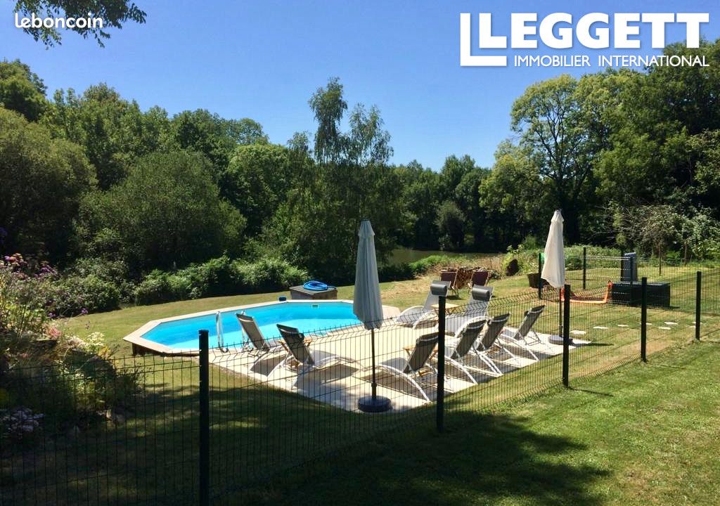 Maison 10 pièces 305 m² - Mazerolles 16310 (image principale 4)