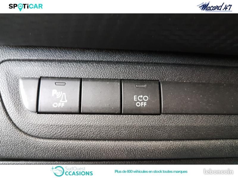 Peugeot 2008 1.2 PureTech 110ch Allure S&S EAT6 (image 14)