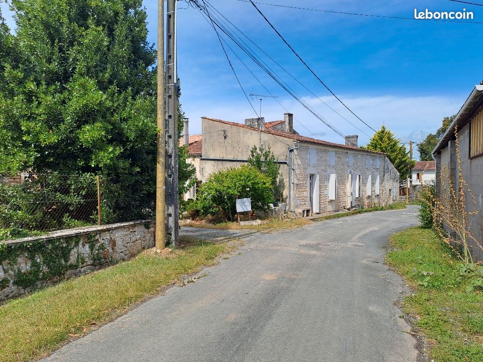 Maison 4 pièces 96 m² · à Plassay · 96 m² · 160 000 €