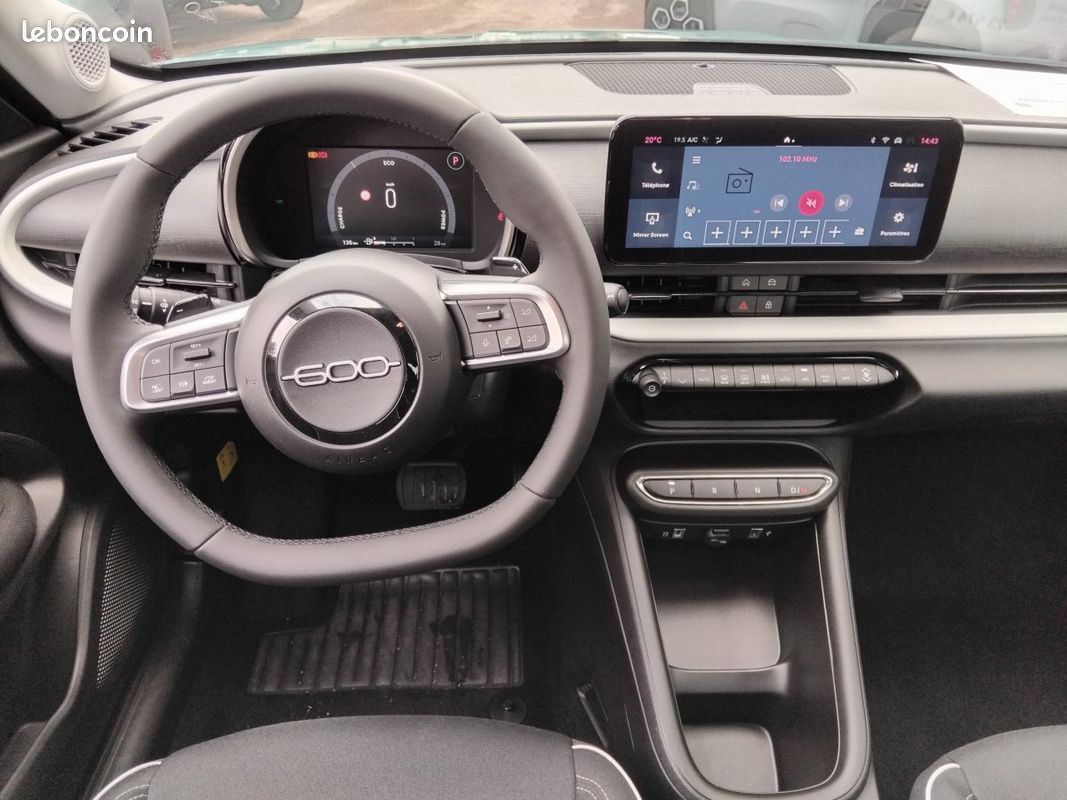 Fiat 600 T-Gen 3 1.2 Hybrid 145 Step 2 DCT6 Pop (image 14)