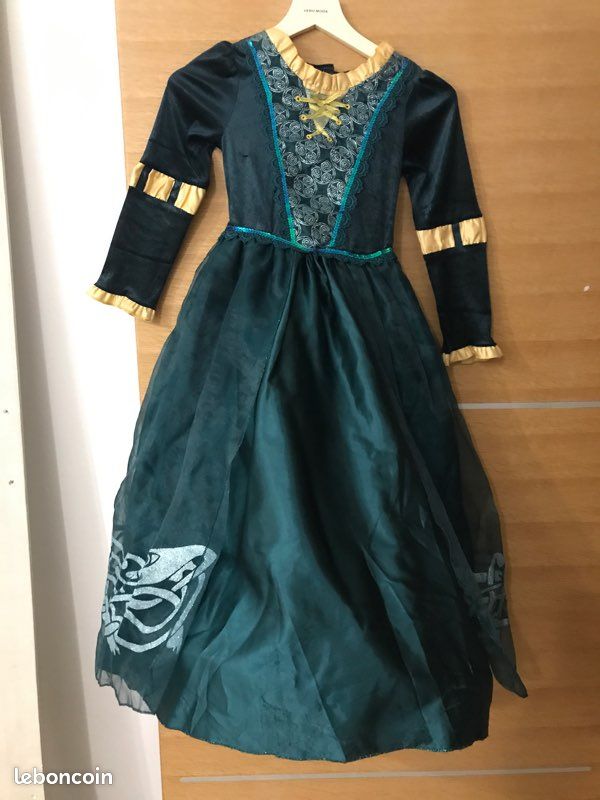 Robe Disney REBELLE (image 1)