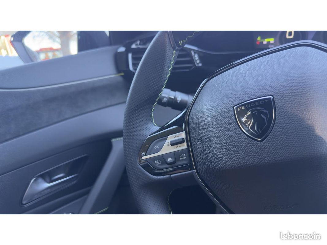 PEUGEOT 308 NOUVELLE Hybrid 145 DCS6 GT +TOIT OUVR+FOCAL+PK VISION 360 DRIVE ASSIST PLUS (image 12)