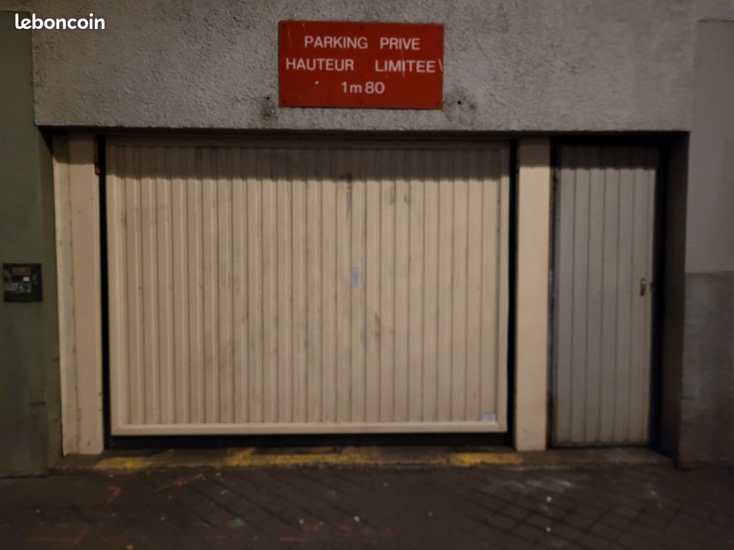 Parking 15 m² · à Paris · 15 m² · 95 €