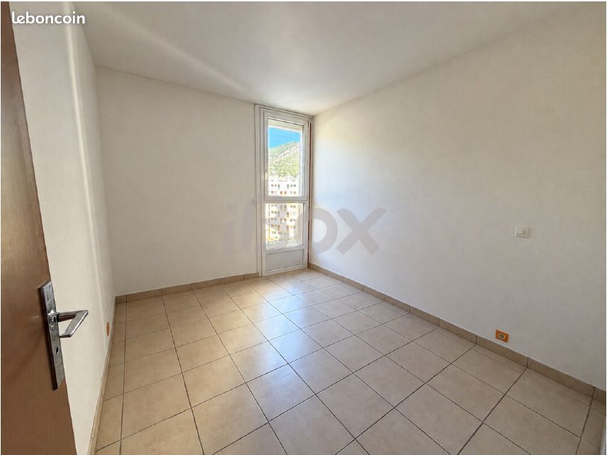 Appartement 4 pièces 74 m² · à Toulon · 74 m² · 930 €/mois