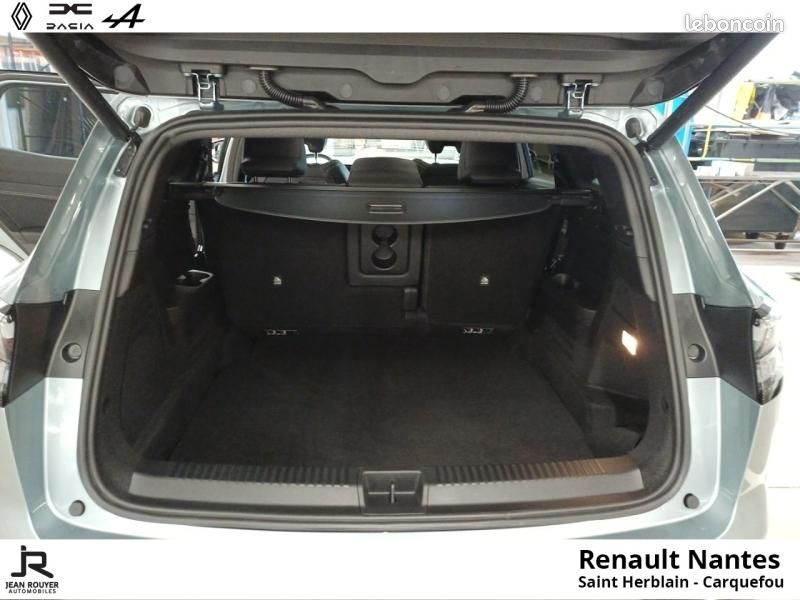 Renault Espace 1.2 E-Tech full hybrid 200ch Iconic 5 places - 26 (image 7)