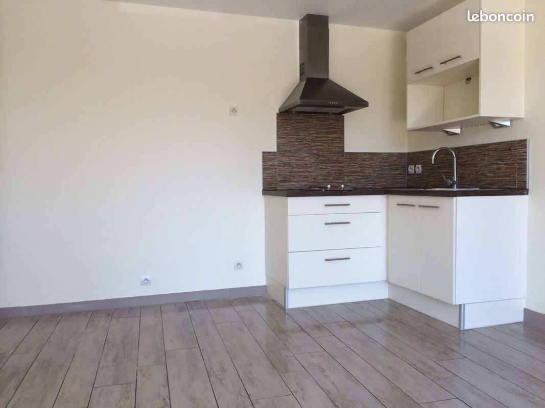 Appartement 1 pièce 33 m² · à Parthenay · 33 m² · 450 €/mois