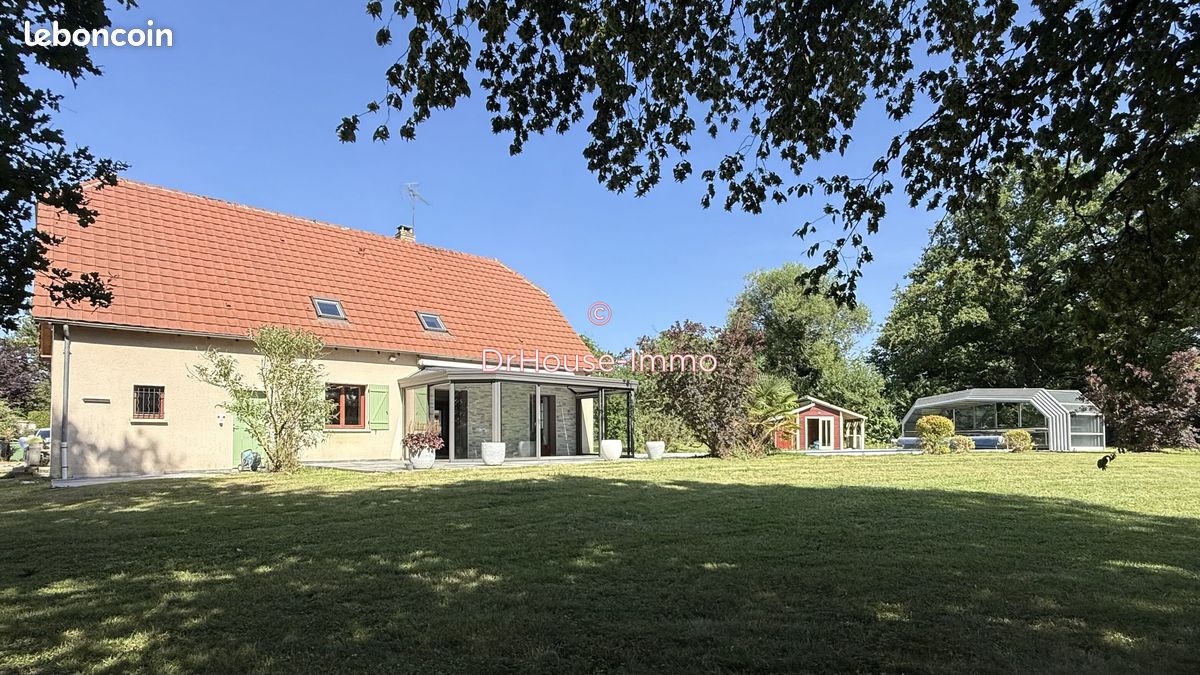 Maison 8 pièces 217 m² · à La Vendue-Mignot · 217 m² · 349 000 €