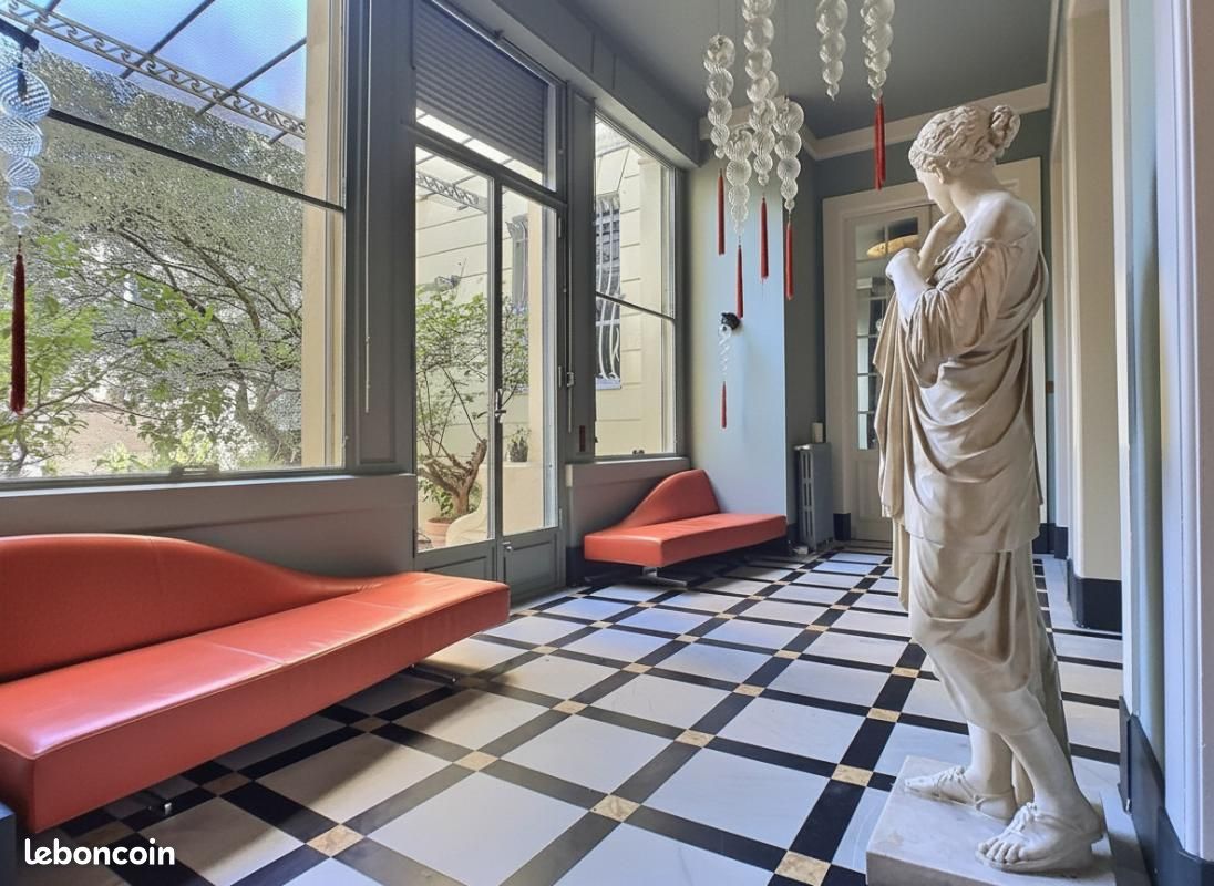 Maison 8 pièces 310 m² · à Bordeaux · 310 m² · 1 976 000 €