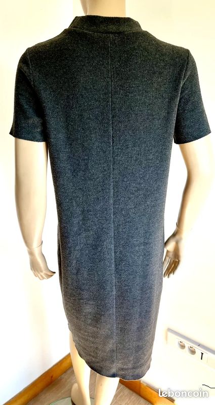 Robe T36/38 longue coupe droite et ample maille fine grise manche courte 124 (image 2)