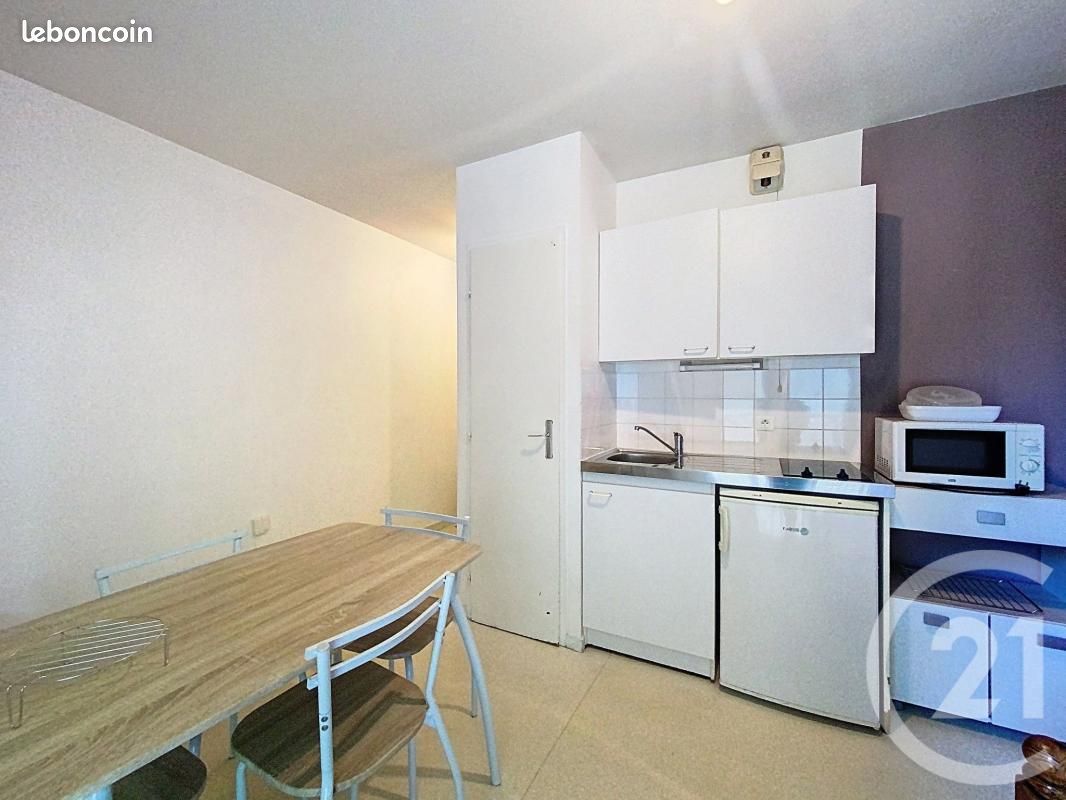 Appartement 1 pièce 20 m² · à Cholet · 20 m² · 350 €/mois