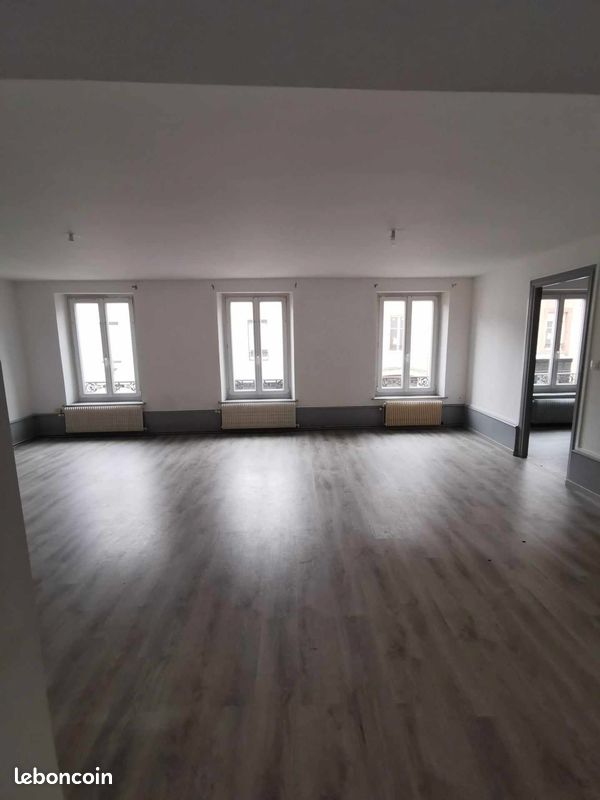Appartement 3 pièces 80 m² · à Saint-Dié-des-Vosges · 80 m² · 600 €/mois