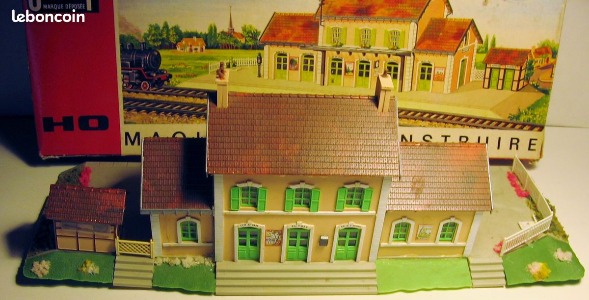 ZS137 Jouef Train Maquette decor Ho 1977 Chaumiere en Briere