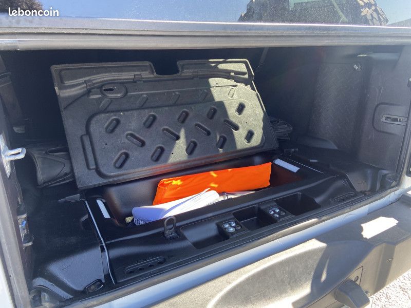 Jeep WRANGLER UNLIMITED 2.8 CRD 200CH FAP MOUNTAIN (image 8)