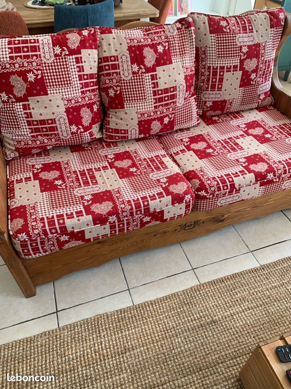 Canapé convertible et fauteuil bois massif (image 4)