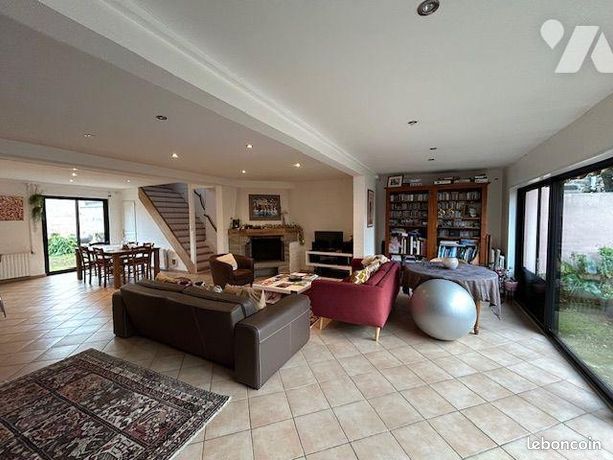 Maison 6 pièces 156 m²