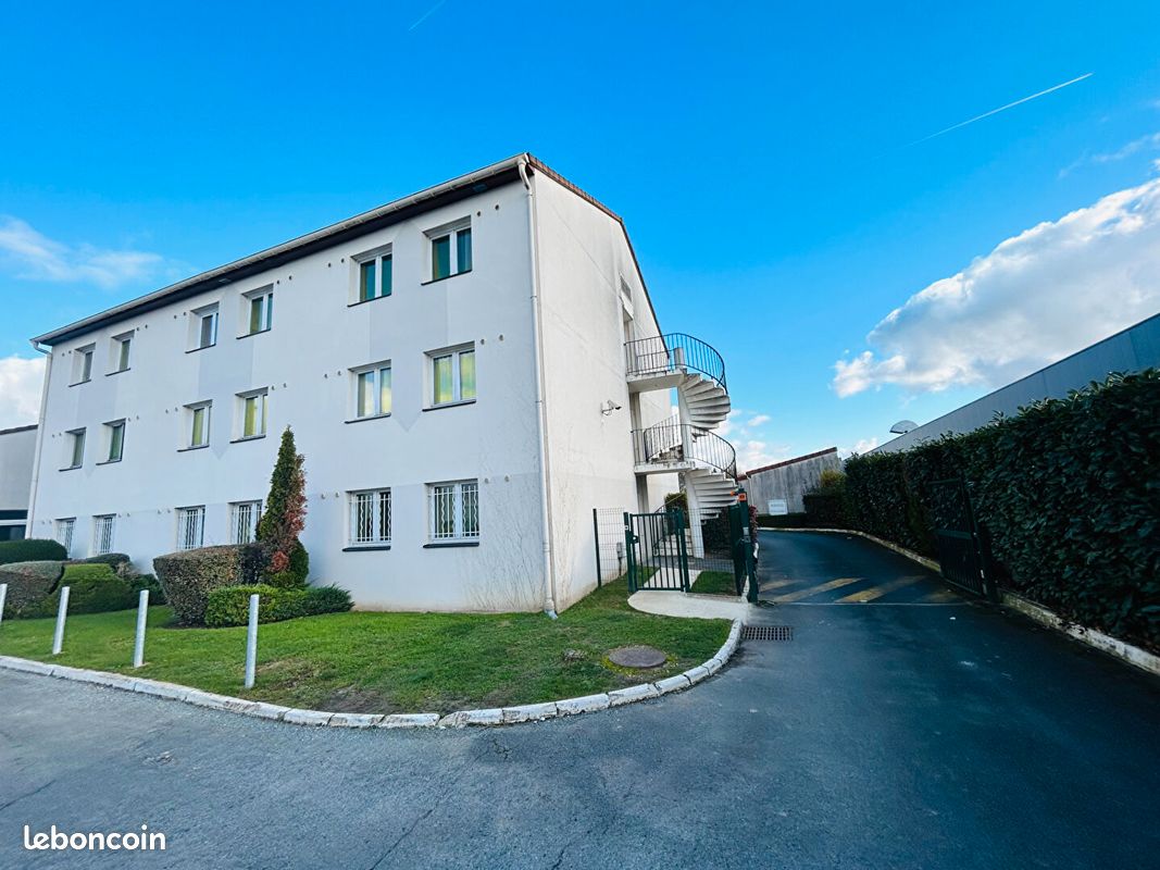 Appartement 1 pièce 18 m² · à Mareuil-lès-Meaux · 18 m² · 590 €/mois