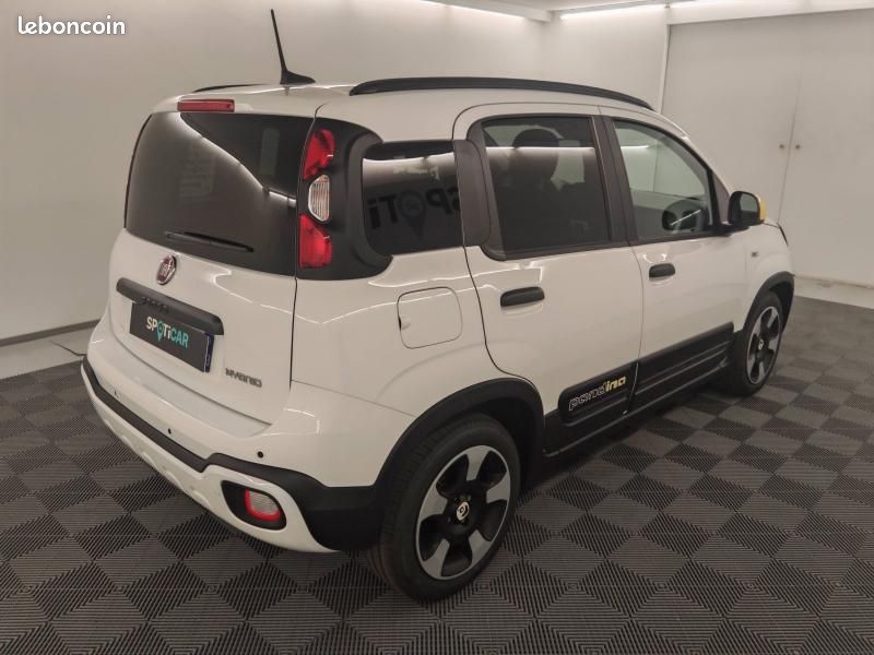 Fiat Panda Pandina 1.0 65ch BSG S&S Hybrid Cross (image 4)