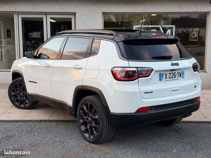 JEEP Compass 1.3 PHEV T4 240 ch 4xe eAWD S, tout-terrain 4x4 / TOIT OUVRANT / CUIR… (image 4)