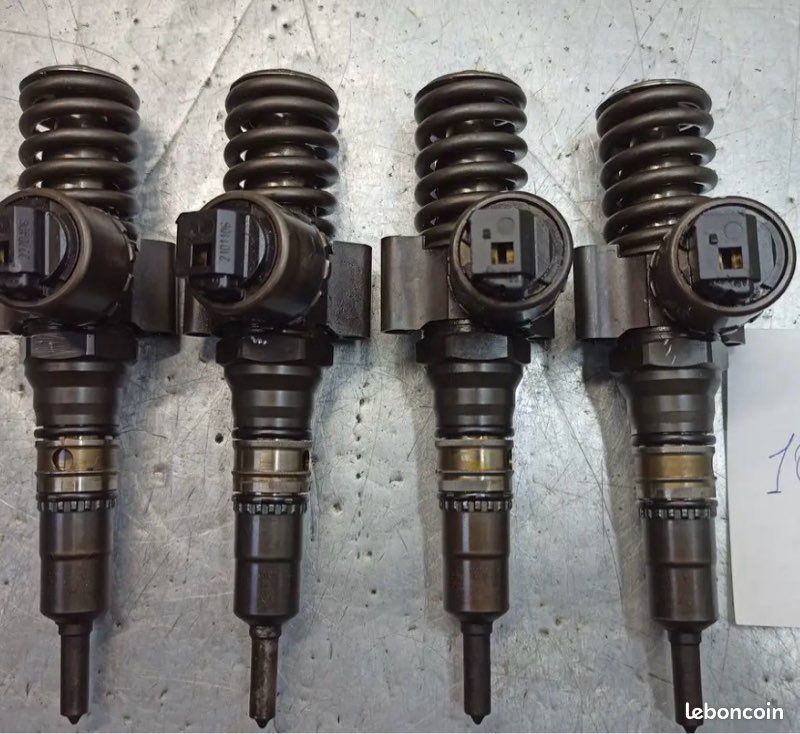 4 injecteurs golf 5 2.0tdi 140cv 200 (image 2)