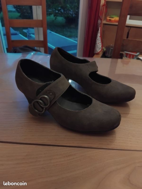 Lot chaussures femme 37 (image 8)