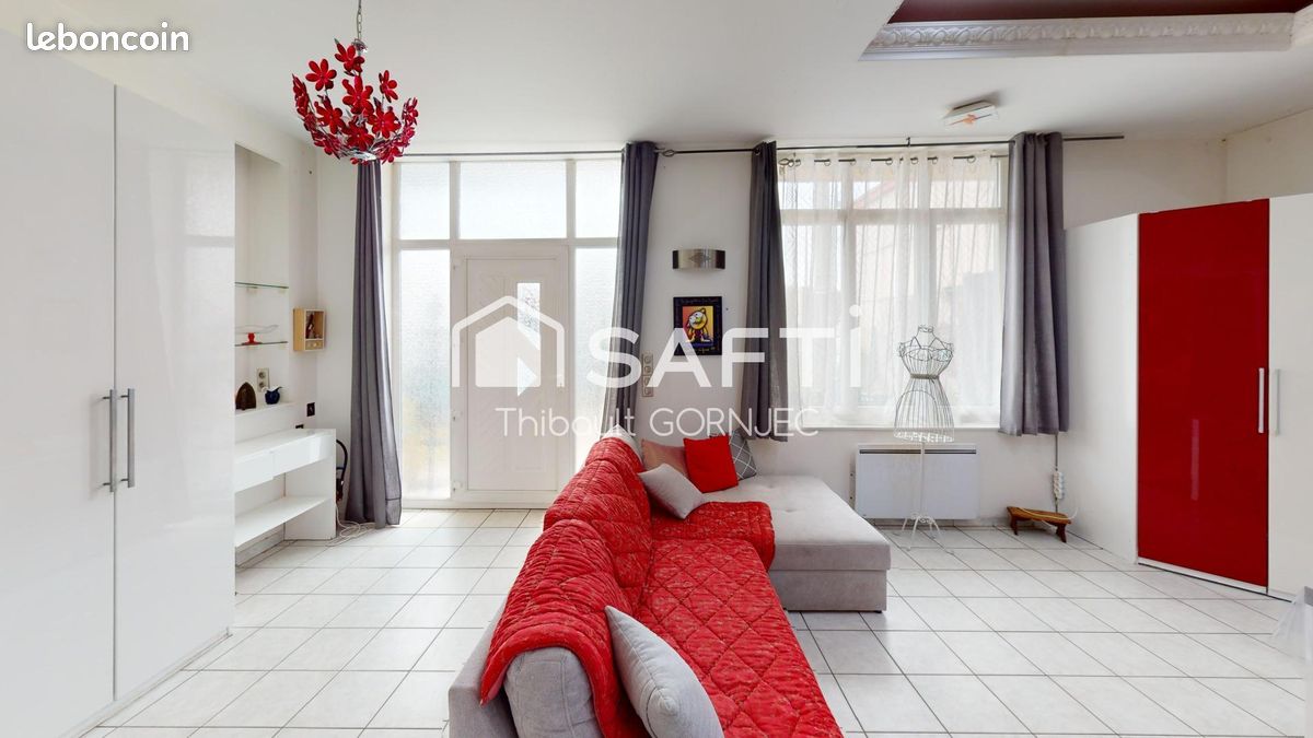 Immeuble 400 m² · à Dordives · 400 m² · 350 000 €