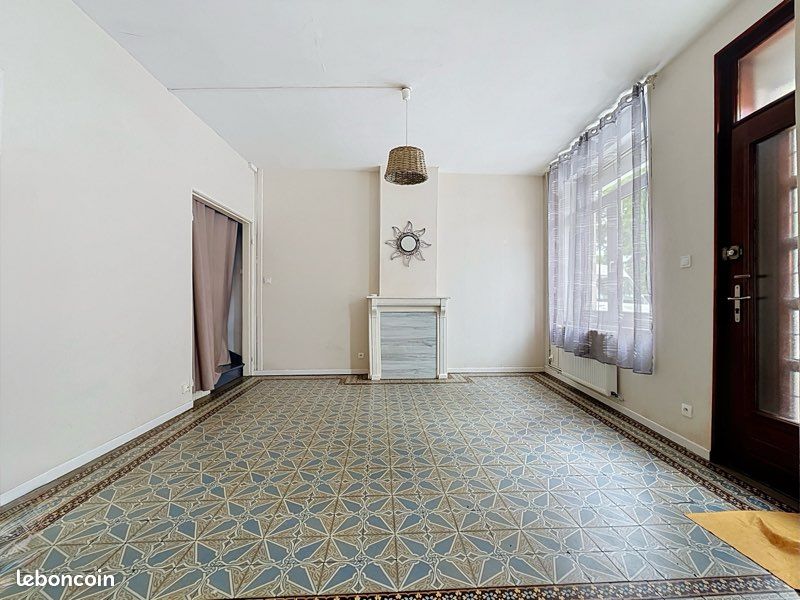 Maison 5 pièces 78 m² · à Méricourt · 78 m² · 950 €